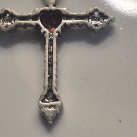 Elegant Silver and Red Cross Pendant Necklace - Picture 4 of 8